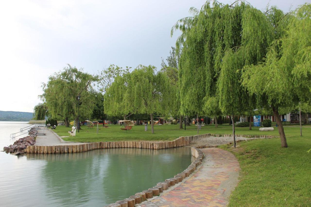 Balatonfůzfő Balcsi1 아파트 외부 사진